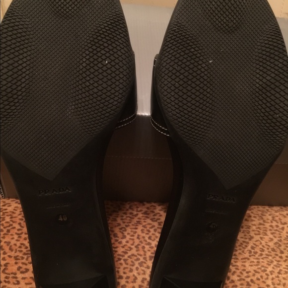 Prada authentic Sandal/Slide - Picture 5 of 5